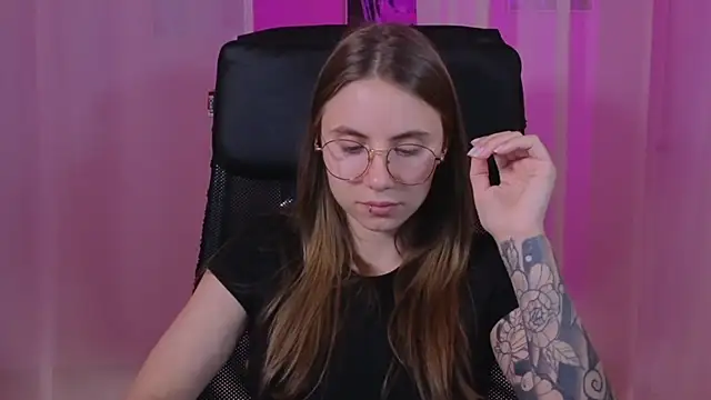  AnnaStark  online show from 02.21.25