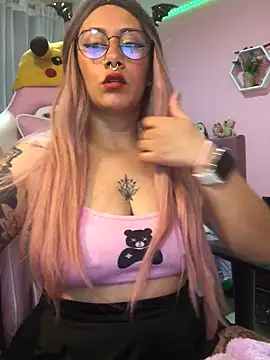 Luna Paris  online show from 01.04.25