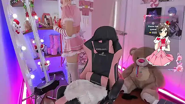 alessandrathedoll online show from 12.16.24