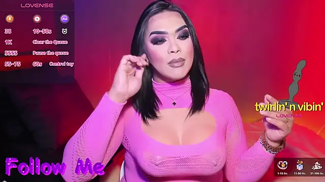 Snapshot of VictoriaEliz chatting on 11.25.25 VictoriaEliz online show from 11.25.25