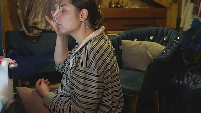 VanessaDoyle online show from 05.31.26
