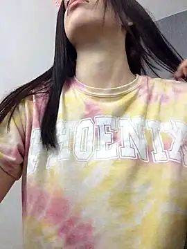 Amira Milker online show from 03.20.25