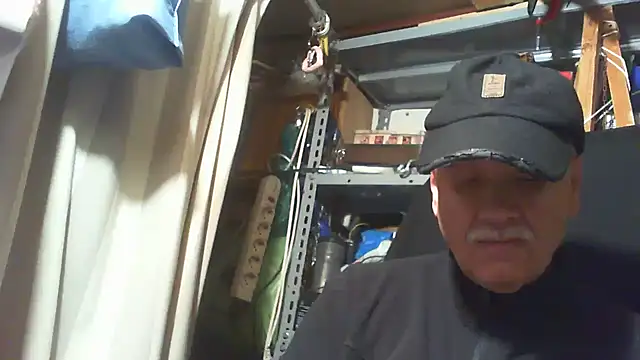 nonnomaturobisex online show from 10.13.25