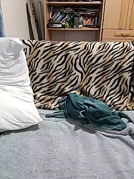 peti 19 online show from 01.22.25