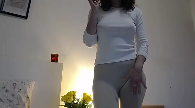 ocean eyess  online show from 02.23.25