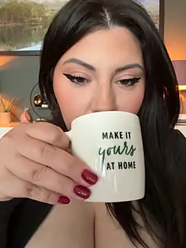 CurvyKimmy1 online show from 10.05.25