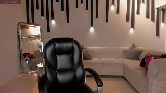 Snapshot of LexieWayne chatting on 03.05.25 LexieWayne online show from 03.05.25