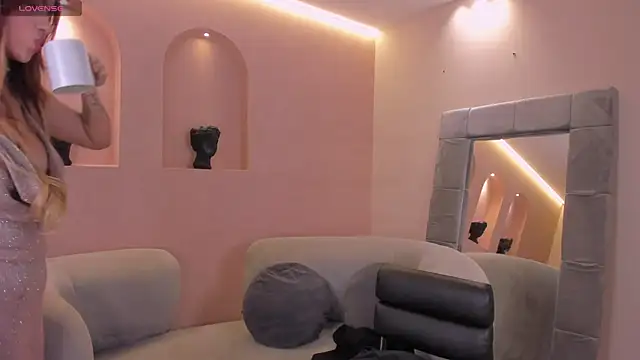 Snapshot of LexieWayne chatting on 03.22.25 LexieWayne online show from 03.22.25