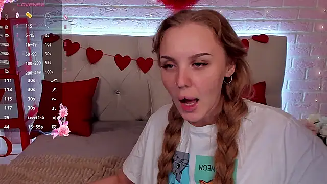 LianaFord online show from 02.13.25