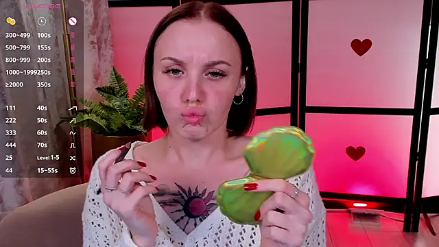 LianaFord online show from 02.11.26