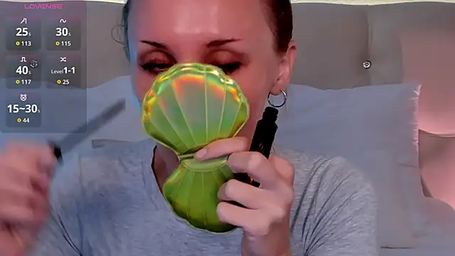 LianaFord online show from 07.10.26