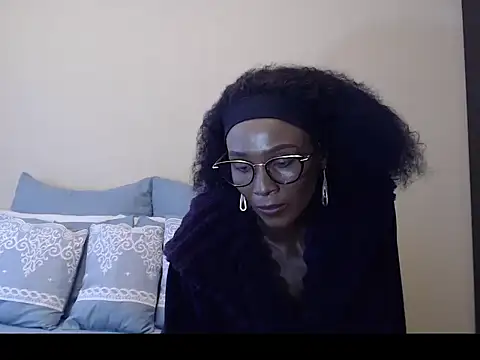 yummycherryxx online show from 10.22.25