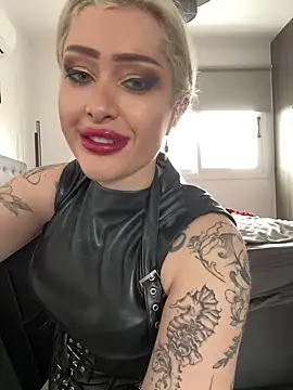 Snapshot of JennaLinn chatting on 03.05.25 JennaLinn online show from 03.05.25