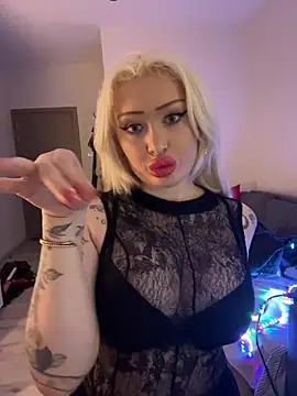 Snapshot of JennaLinn chatting on 02.17.26 JennaLinn online show from 02.17.26