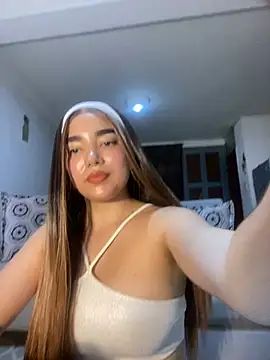 DulceChloe99 online show from 04.14.26