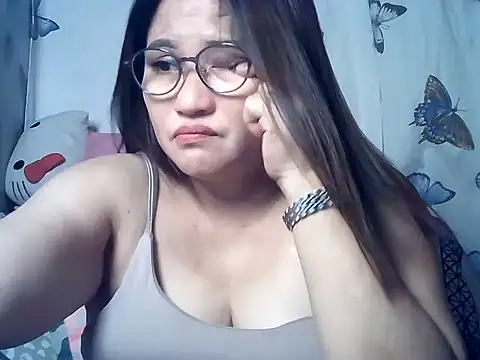 Snapshot of Amazing_Angel22 chatting on 06.19.26 Amazing Angel22 online show from 06.19.26
