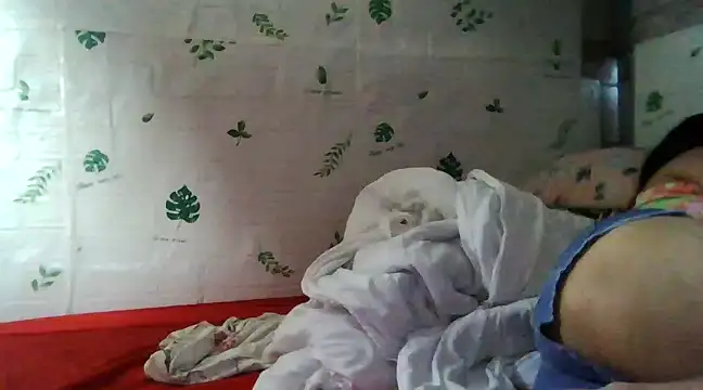 Silly Girl21 online show from 12.30.24