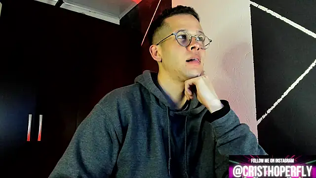 Snapshot of Cris_myster chatting on 03.08.25 Cris myster online show from 03.08.25