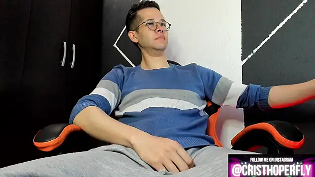 Snapshot of Cris_myster chatting on 03.15.25 Cris myster online show from 03.15.25