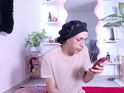 Snapshot of hairy21dick chatting on 05.05.26 hairy21dick online show from 05.05.26