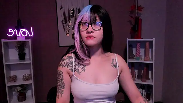 Snapshot of _asami_chieko_ chatting on 03.08.25 asami chieko online show from 03.08.25