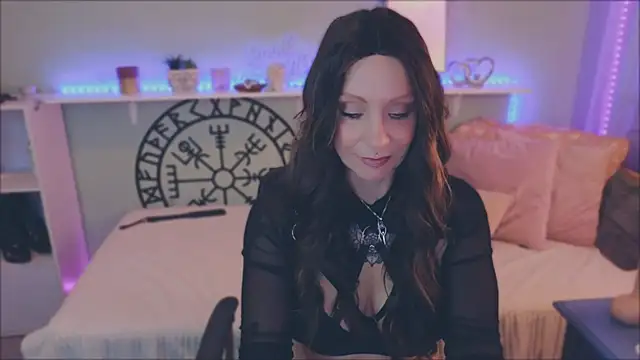 Snapshot of Jan_ina chatting on 12.11.24 Jan ina online show from 12.11.24