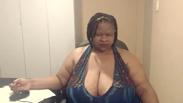 sweetnoziexx online show from 10.14.25