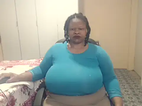 sweetnoziexx online show from 12.04.25