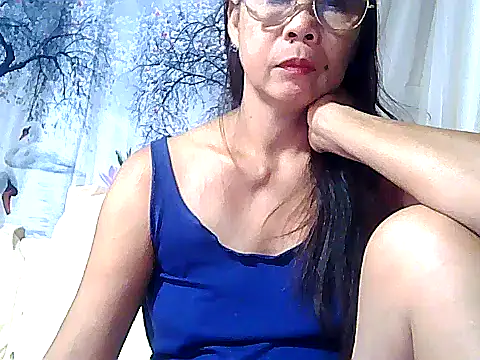 urwife tobe online show from 09.22.25