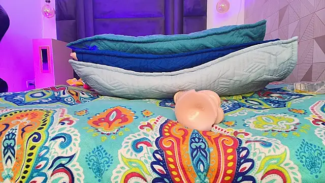 Snapshot of arletmss chatting on 03.18.25 arletmss online show from 03.18.25