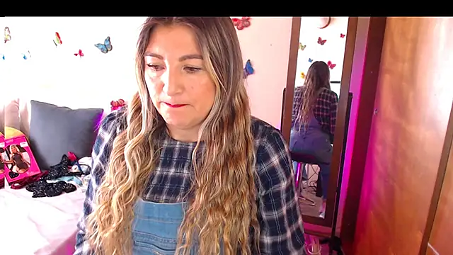 Jolie-Mature online show from 09.20.25