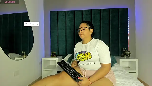 DanielleEvans  online show from 01.16.26