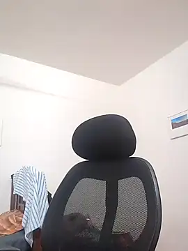  IRRESISTIBLE  online show from 01.19.25