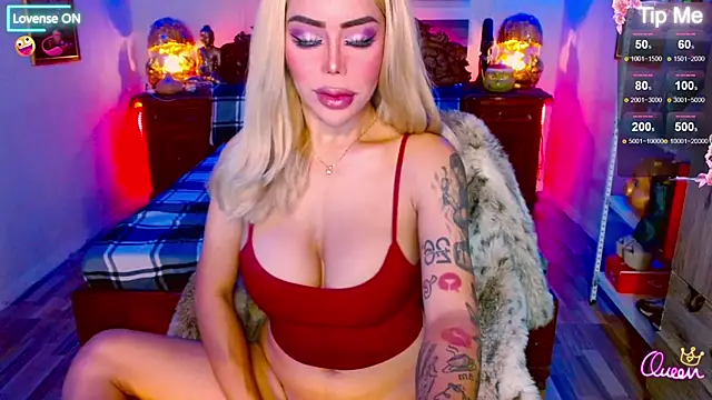 Snapshot of Magnificent_Goddess chatting on 06.26.26 Magnificent Goddess online show from 06.26.26