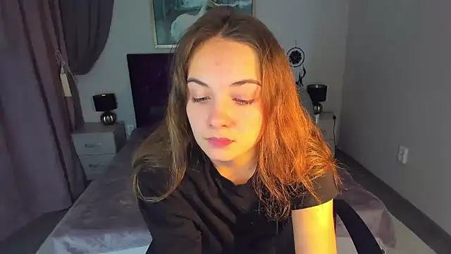 Snapshot of KristinaLoison chatting on 12.15.24 KristinaLoison online show from 12.15.24