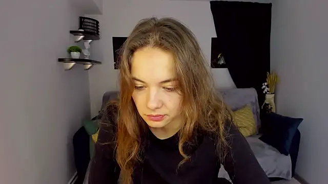 Snapshot of KristinaLoison chatting on 01.04.25 KristinaLoison online show from 01.04.25