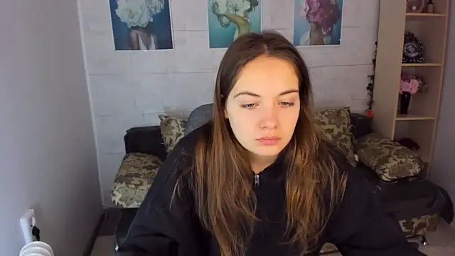 Snapshot of KristinaLoison chatting on 01.06.25 KristinaLoison online show from 01.06.25