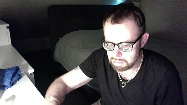 FABIOGLASSES online show from 02.13.25