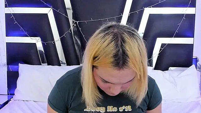 katya kozlov online show from 12.23.25