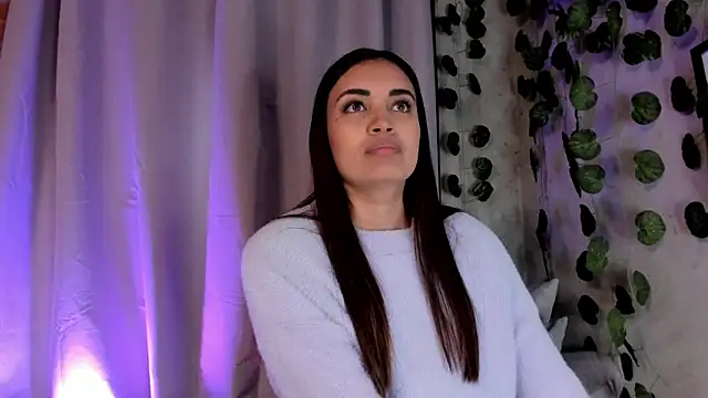 aisha es online show from 03.05.25