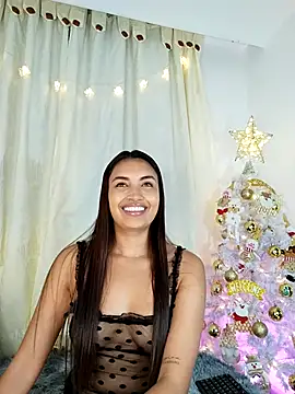 aisha es online show from 12.04.25