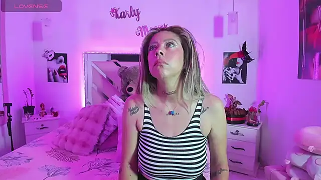 Karly moon online show from 09.15.25