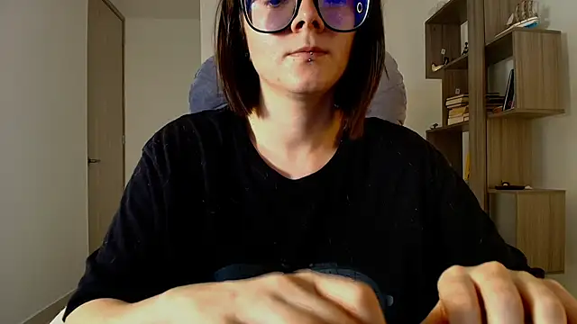 Snapshot of Arya_starrk chatting on 11.24.25 Arya starrk online show from 11.24.25