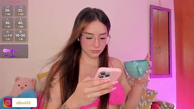 olivia  s online show from 03.23.25