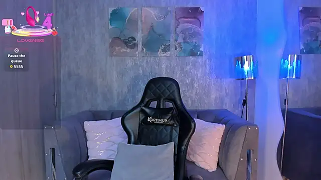 MelanieHudson  online show from 10.15.25