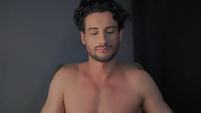 Snapshot of Keen___Luckystrike chatting on 12.12.24 Keen Luckystrike online show from 12.12.24