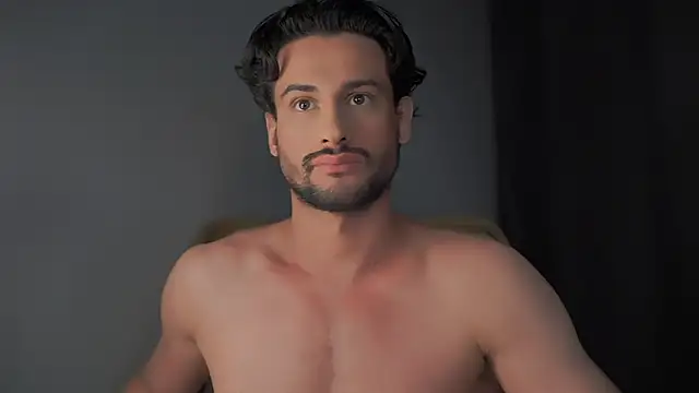 Snapshot of Keen___Luckystrike chatting on 12.18.24 Keen Luckystrike online show from 12.18.24