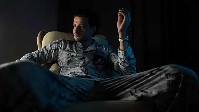 Snapshot of Keen___Luckystrike chatting on 02.05.25 Keen Luckystrike online show from 02.05.25