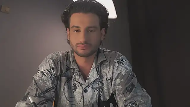 Snapshot of Keen___Luckystrike chatting on 03.17.25 Keen Luckystrike online show from 03.17.25