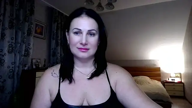 Snapshot of _sarairiti chatting on 12.05.25 sarairiti online show from 12.05.25